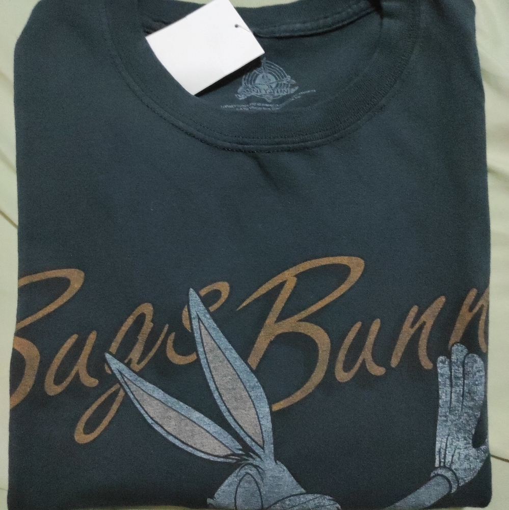NWT Looney Tunes Bugs Bunny XL graphic tee